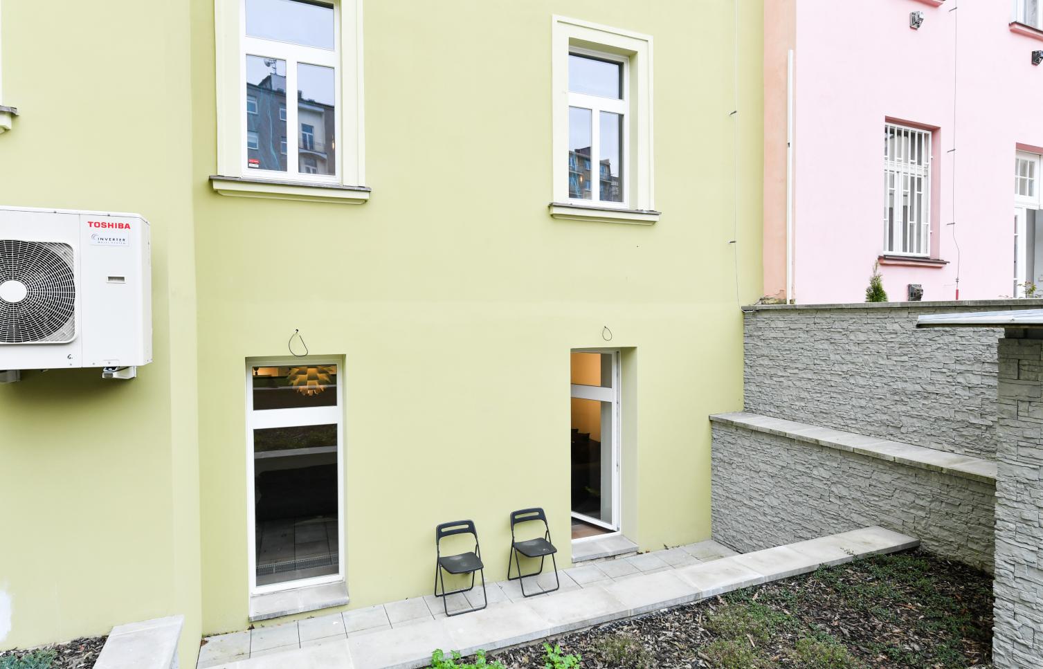 APARTMENT FOR RENT, street Laubova, Praha 3