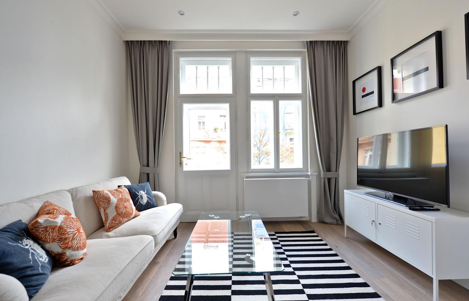APARTMENT FOR RENT, square Jiřího z Poděbrad, Praha 3 - Vinohrady