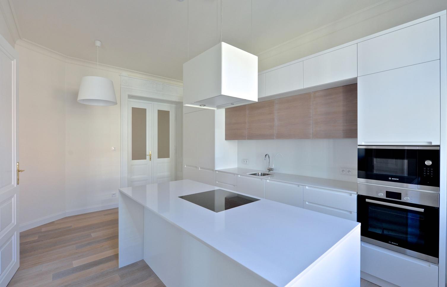 APARTMENT FOR RENT, square Jiřího z Poděbrad, Praha 3 - Vinohrady