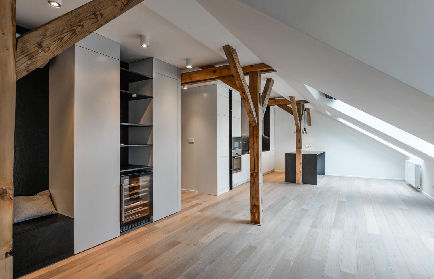 APARTMENT FOR RENT, square Jiřího z Poděbrad, Praha 3 - Vinohrady